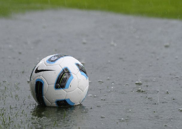 2021.OCPRD.WetSoccerPitch.NewsFlash