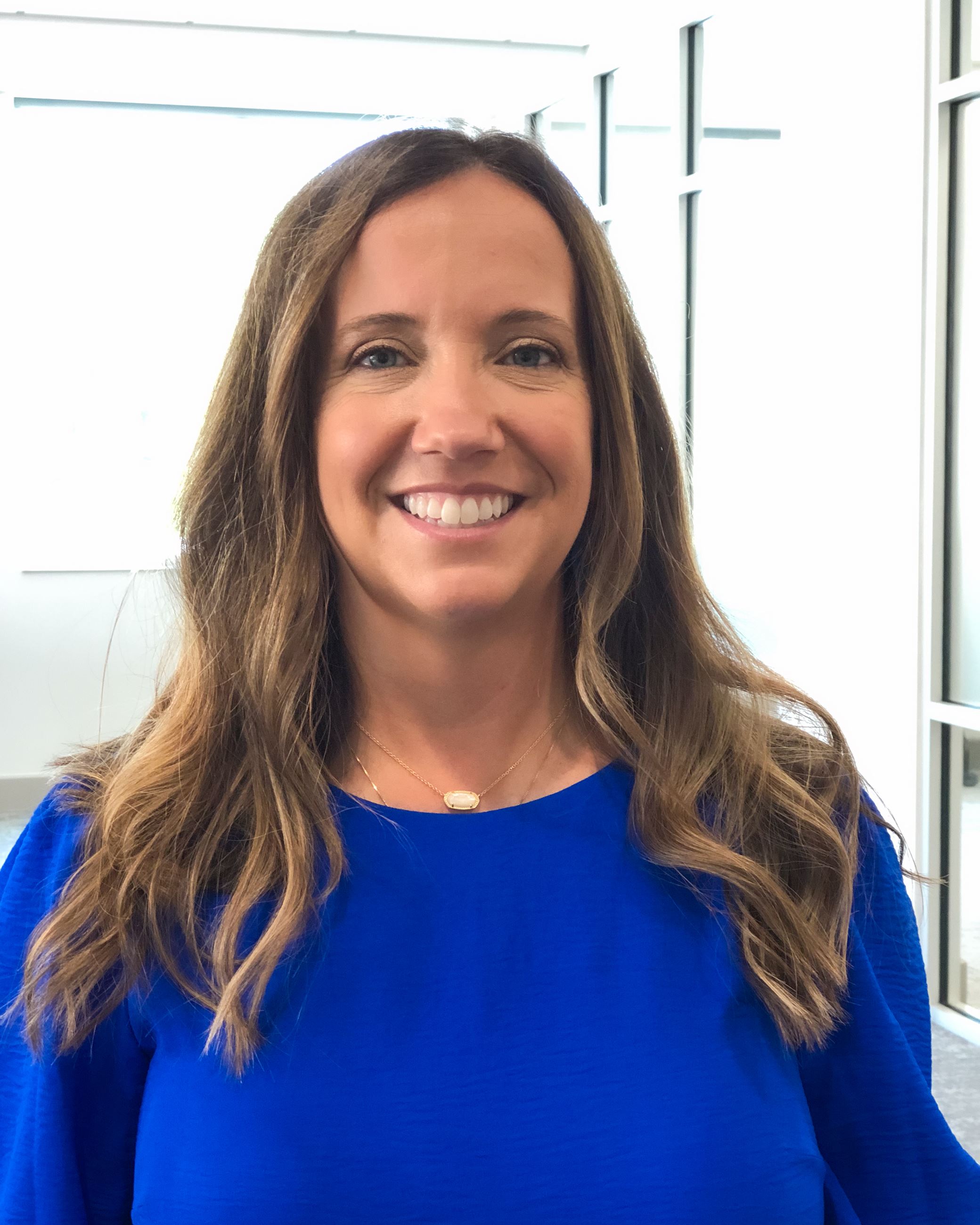 Amanda Shelton Headshot