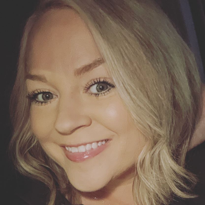 Headshot of Christina Starr